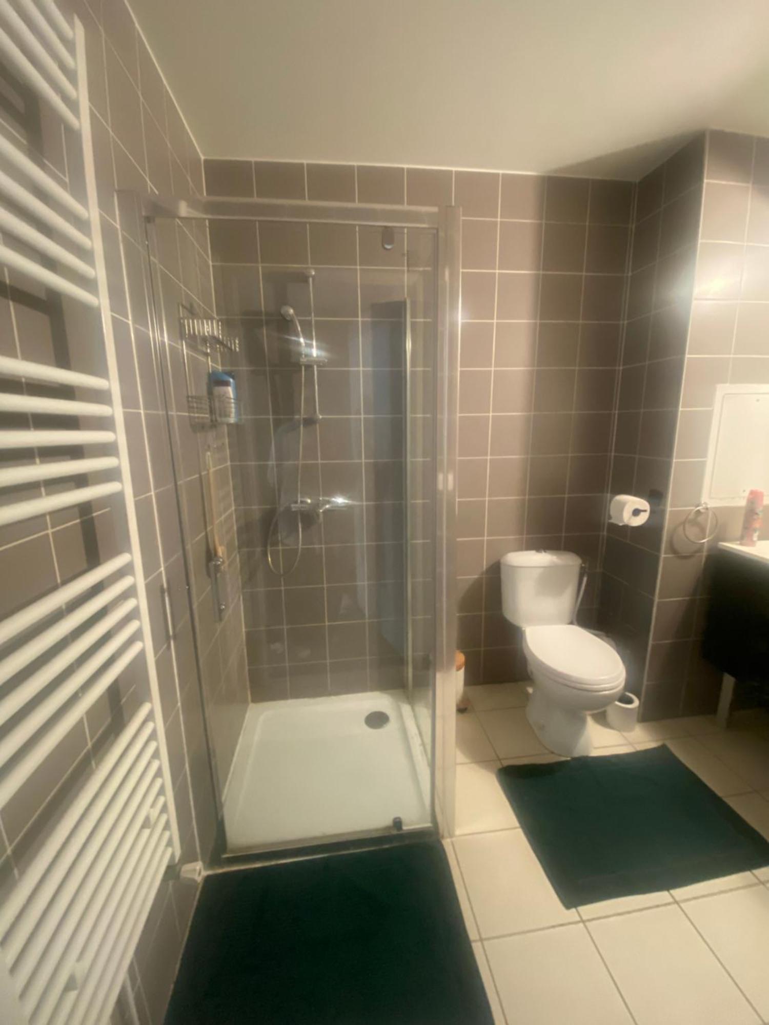 Chambre Privee Sdb Kitchenette Proche De Paris Saint-Ouen  Buitenkant foto
